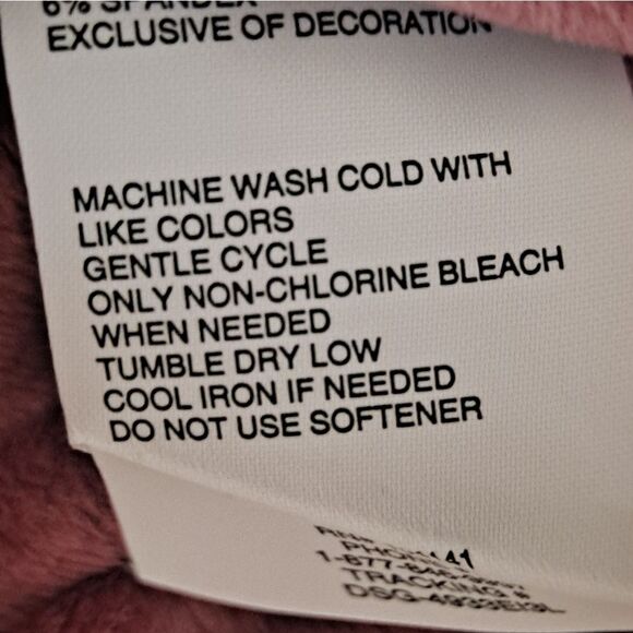 DSG Velour Zip Up in Pink. Super Soft. Small Pockets On Each Side. NWT Size 6/7 - Picture 4 of 8